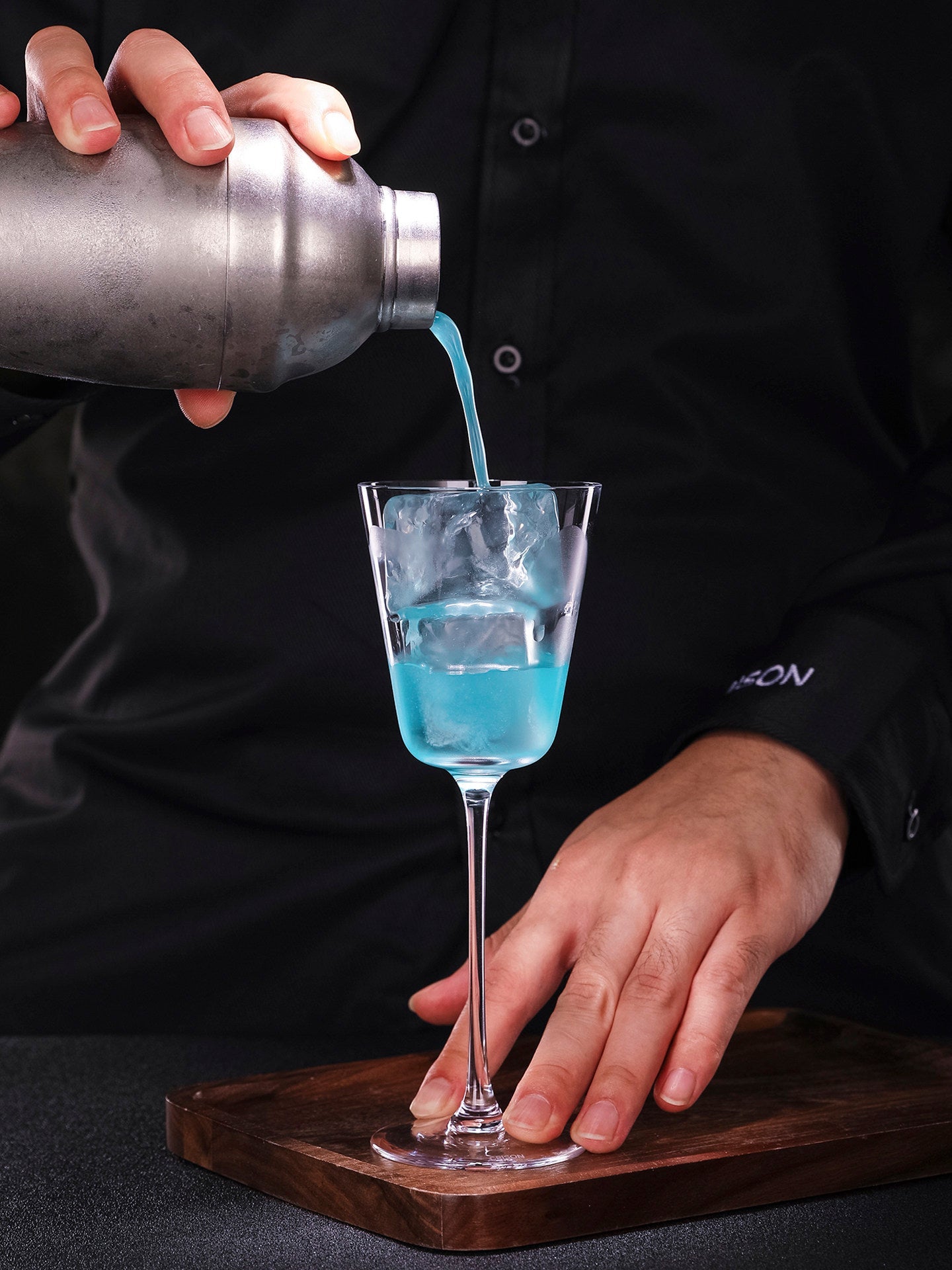The Elegance of Drinking Experience