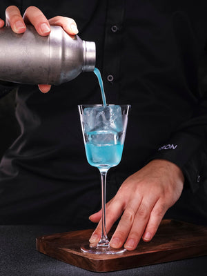 The Elegance of Drinking Experience