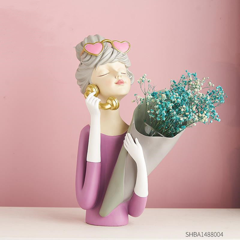 Nordic Style Resin Girl Figurine Abstract Home Decor Sculpture
