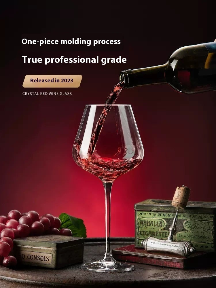 Luxury Crystal Glass Goblet For Elegant Beverage Serving