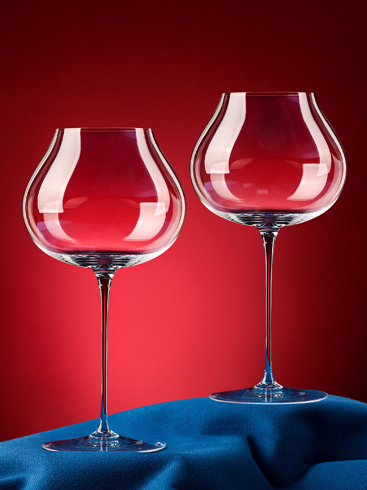 Crystal Glass Goblet For Elegant Beverage Serving