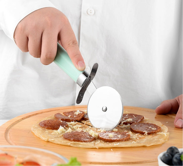 Creative Stainless Steel Kitchen Utensils Plastic Handle Set